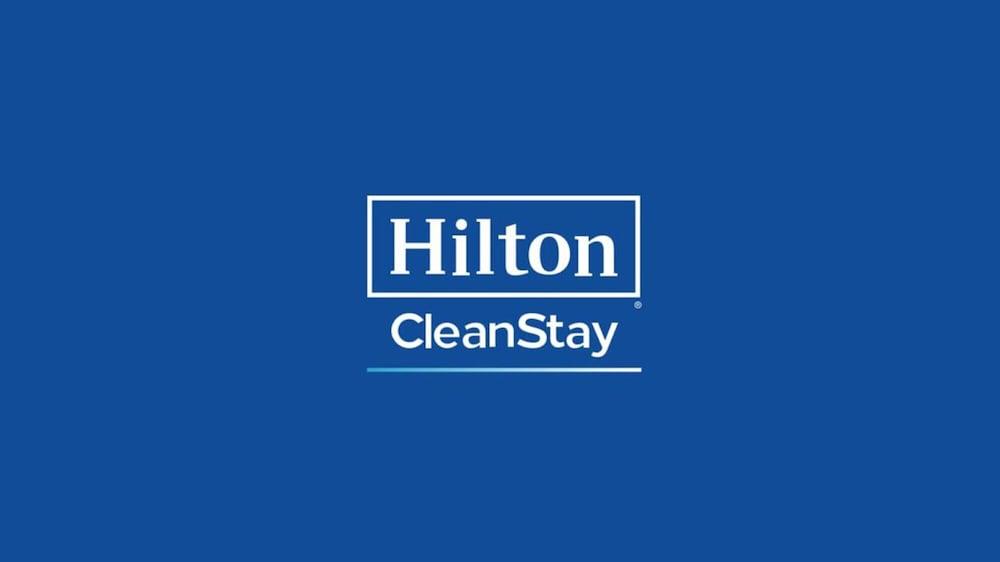 Hilton Garden Inn Edison/Raritan Center Exterior photo