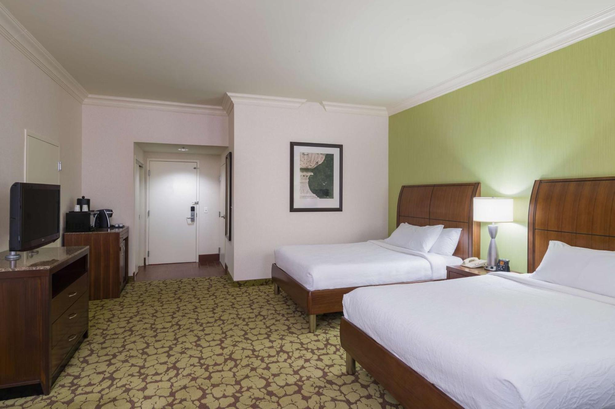 Hilton Garden Inn Edison/Raritan Center Exterior photo