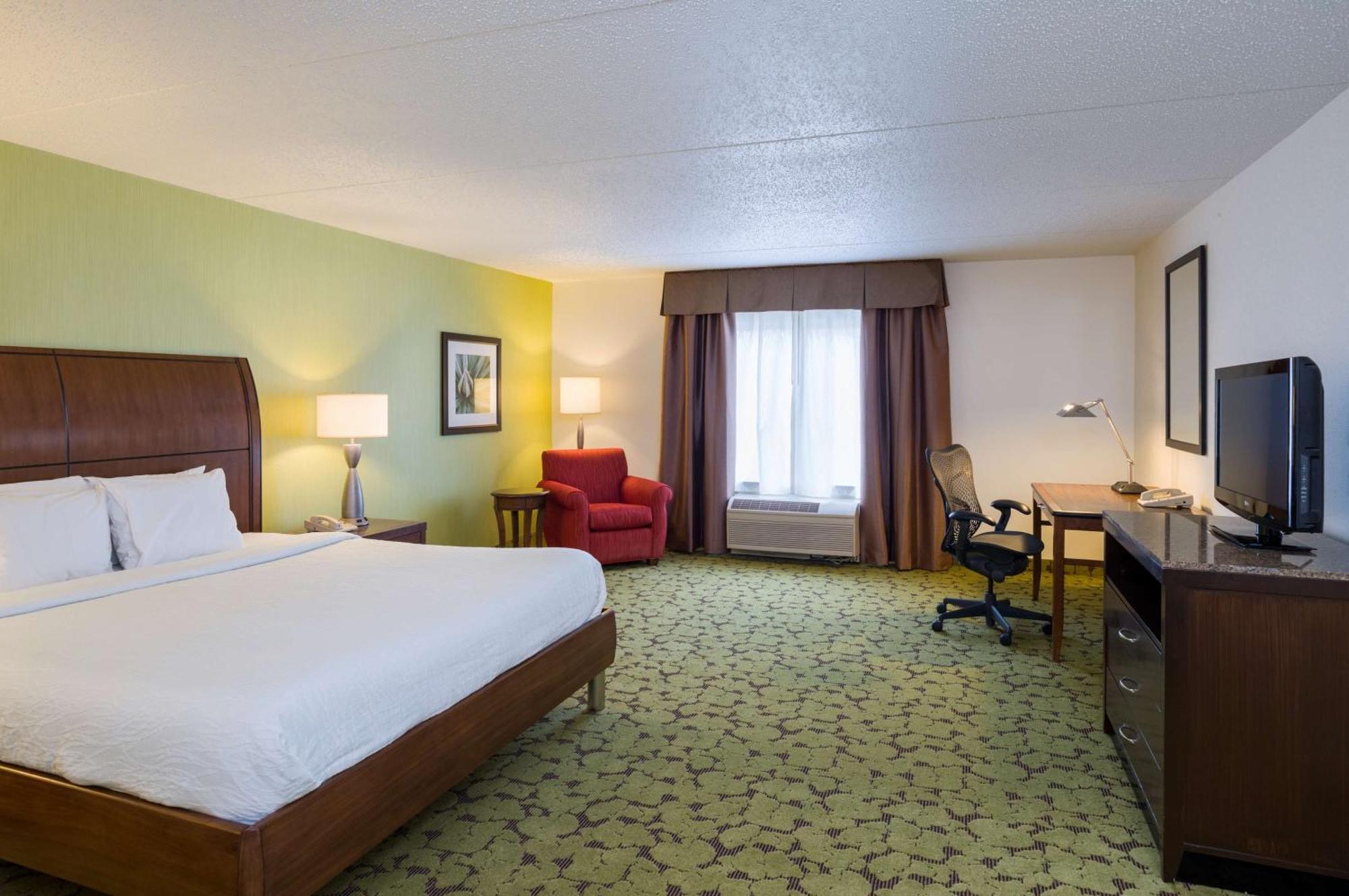 Hilton Garden Inn Edison/Raritan Center Exterior photo
