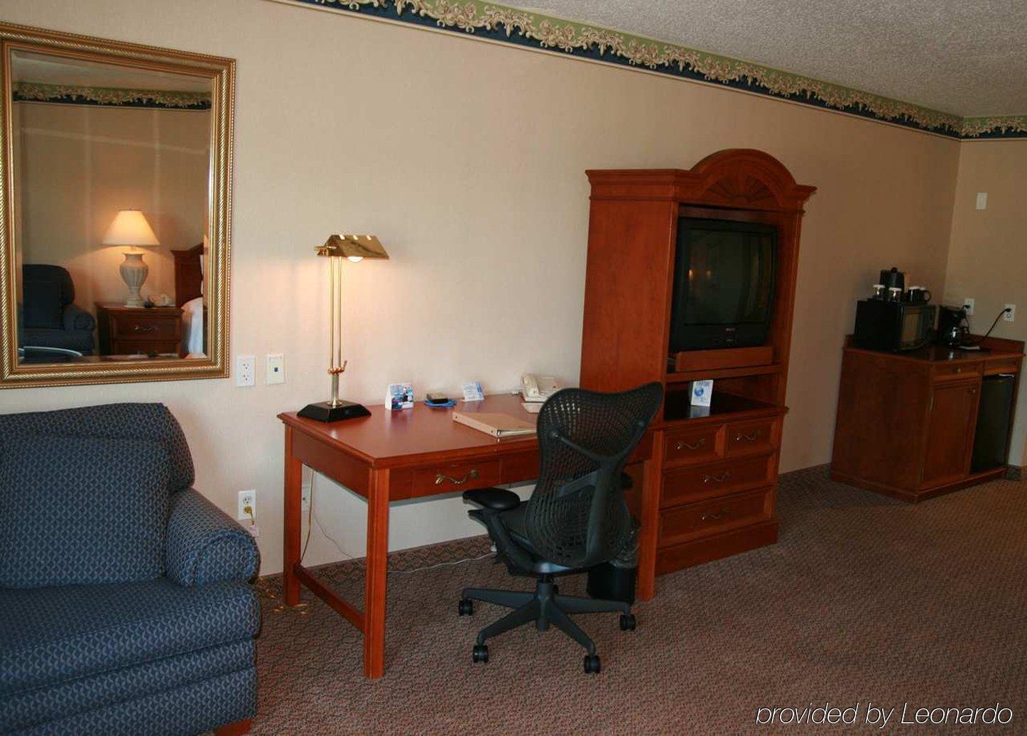 Hilton Garden Inn Edison/Raritan Center Room photo