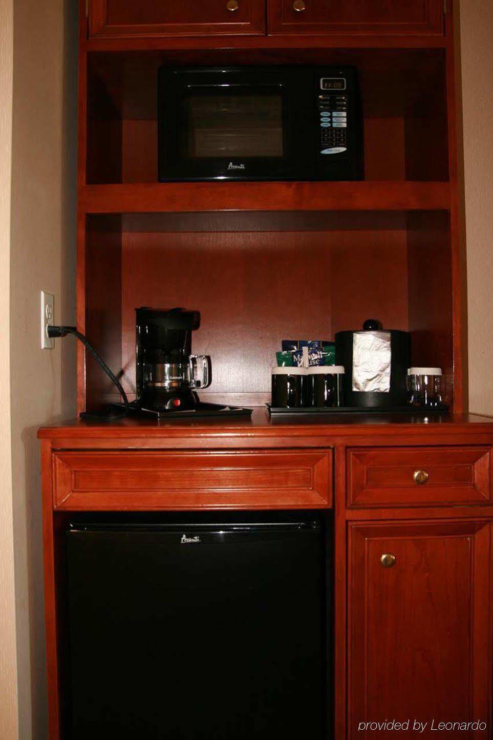 Hilton Garden Inn Edison/Raritan Center Room photo